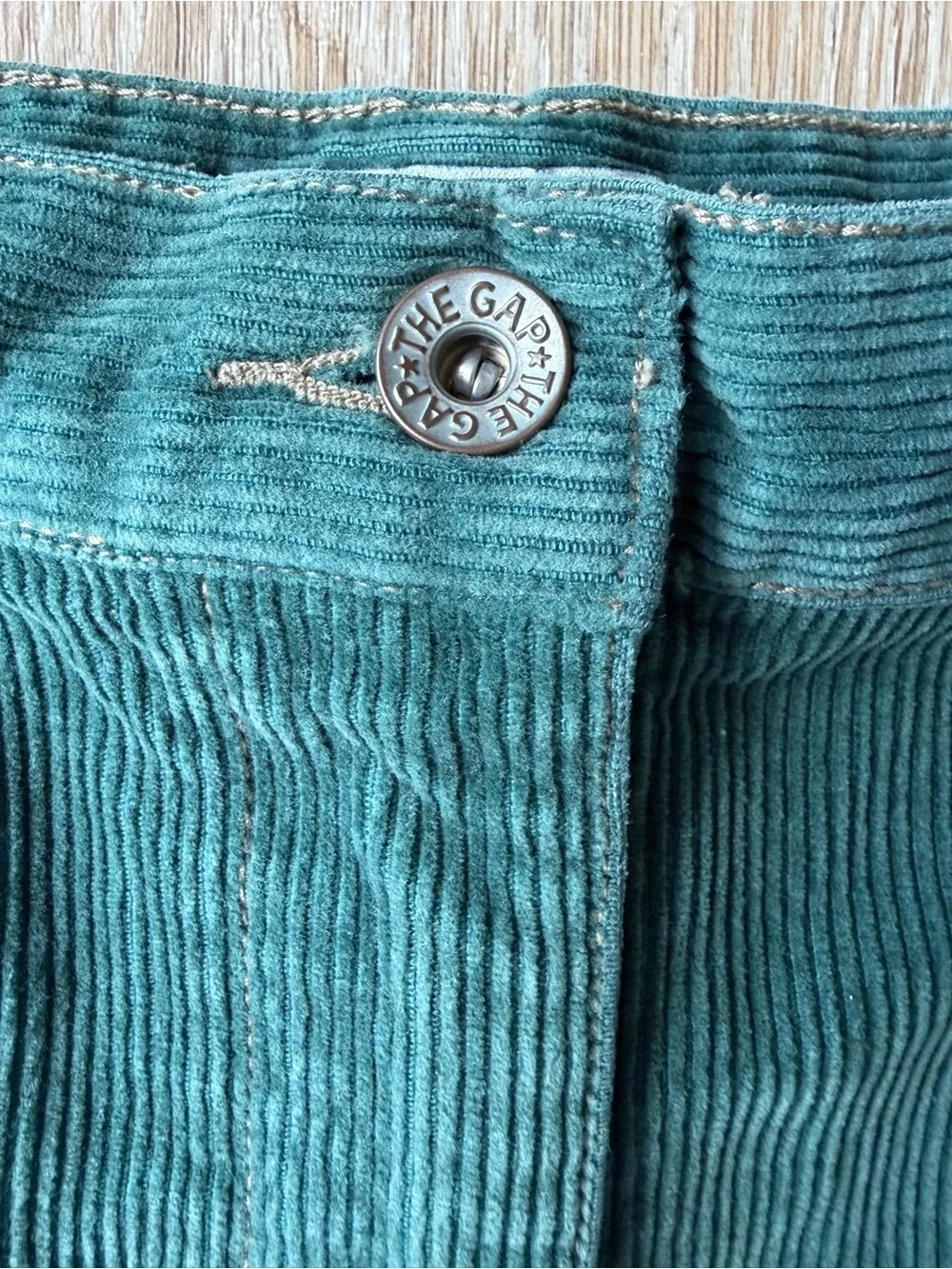 Vintage 90s/Y2K Gap Kids Forest Green Corduroy Mini Skirt - Size 10